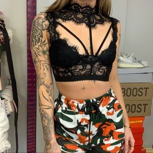 🔥⭐️Camo pants🔥⭐️ will fit sizes 2-4